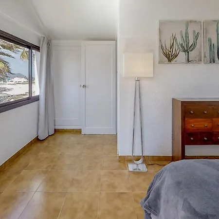 Sleeps 6 With Pool And Wifi Villa *